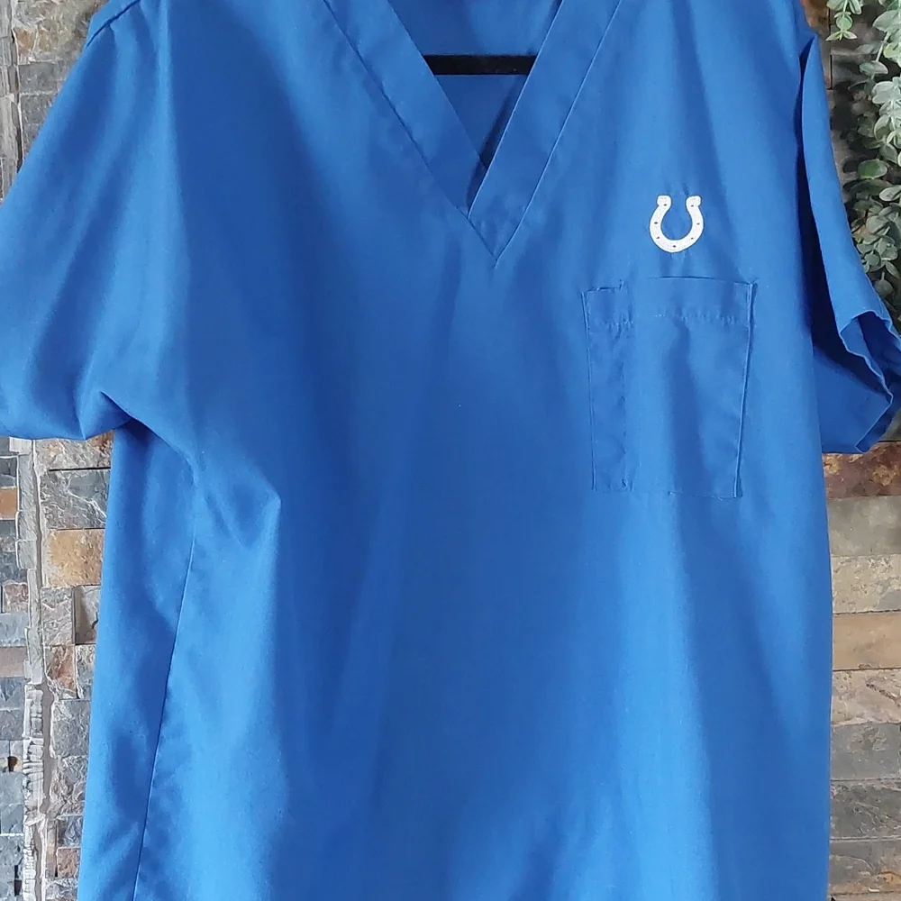 Indianapolis Colts medical/scrub set - Picture 2 of 9